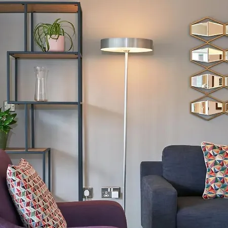 Large Stylish Bright & Luxurious 2 Bed * Dublin